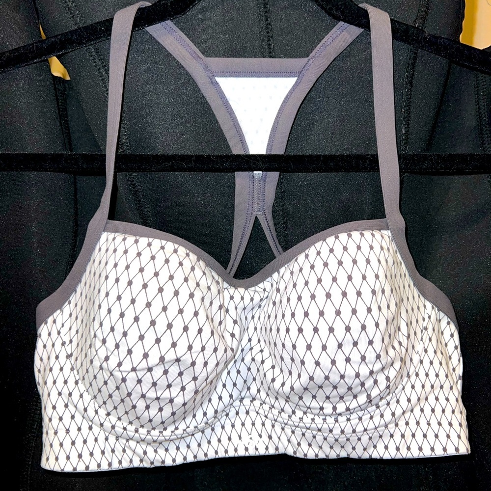 VSX Sport Sports bra. 34C